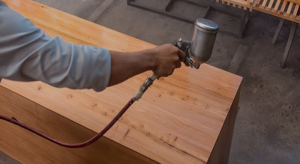 Premium varnish finishes